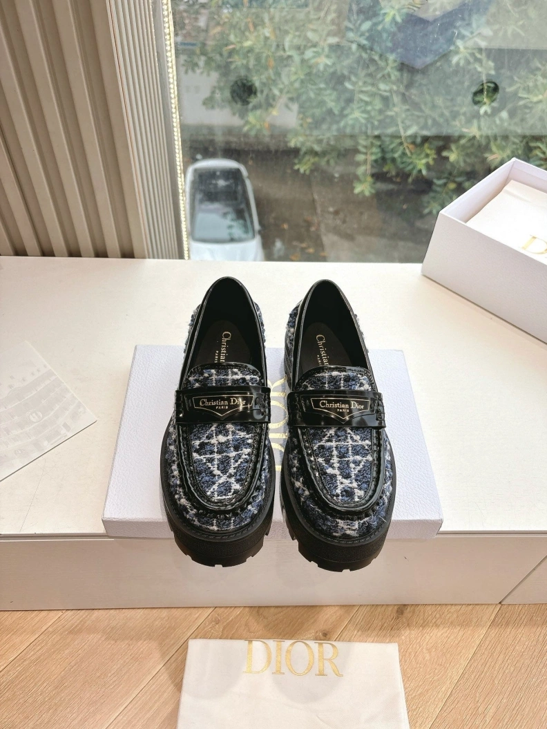 WellDesigned Chxnxl Leather Shoes 117565