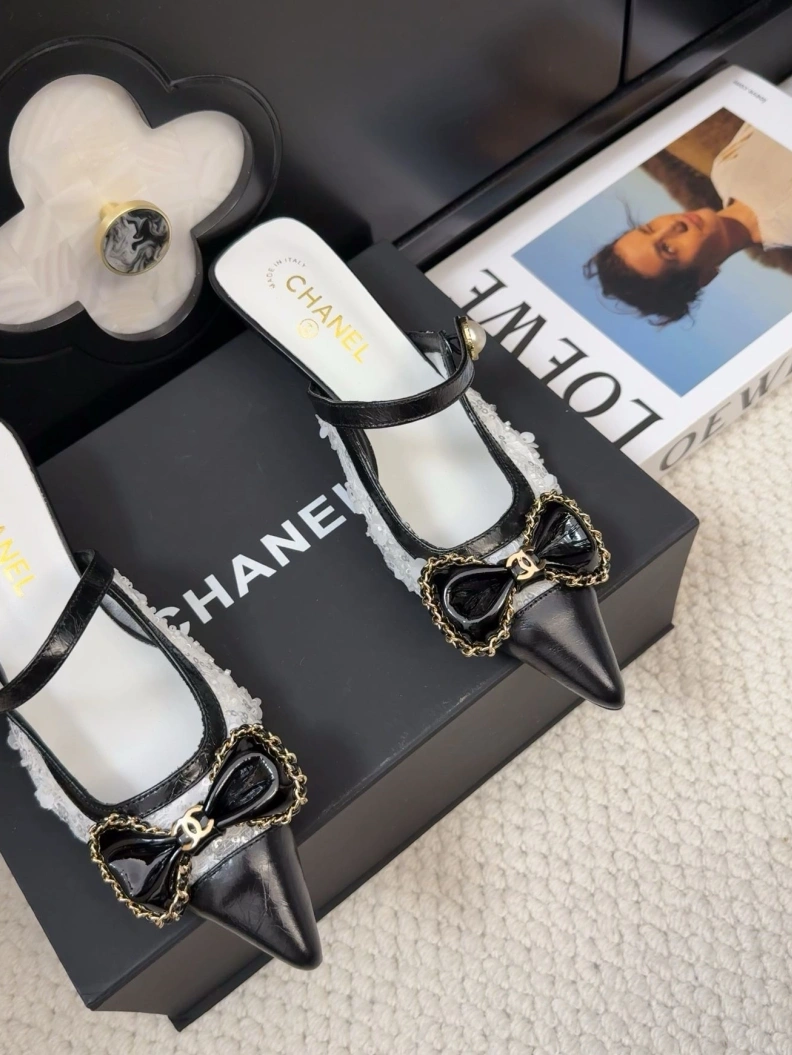 Soft Chxnxl Sandals 117507