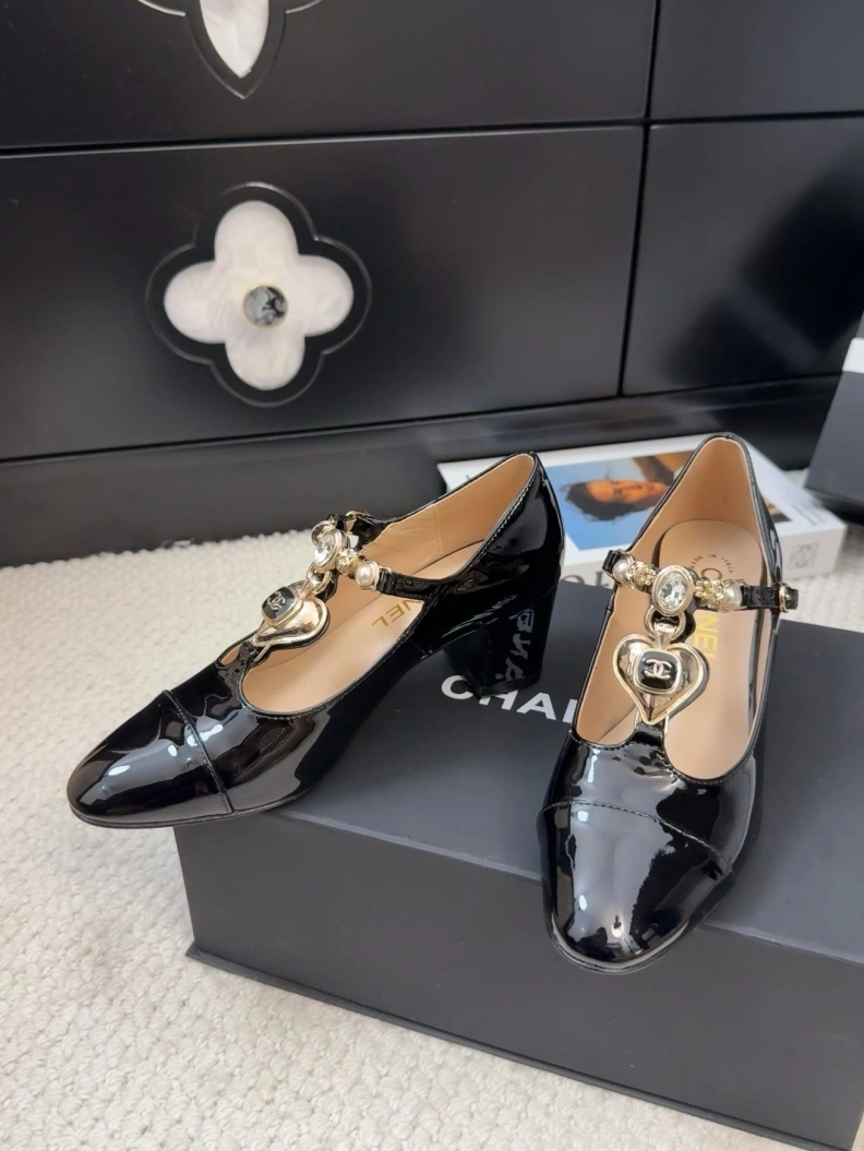 Efficient Chxnxl Flat Shoes 117679