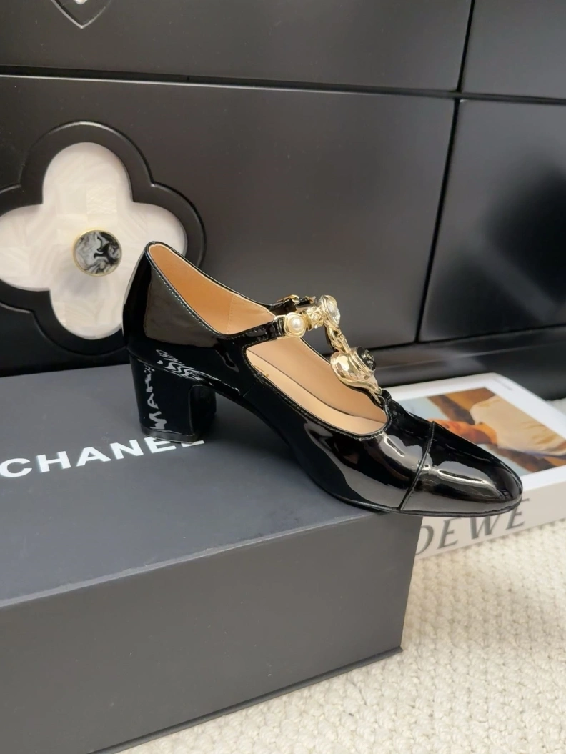 Efficient Chxnxl Flat Shoes 117679