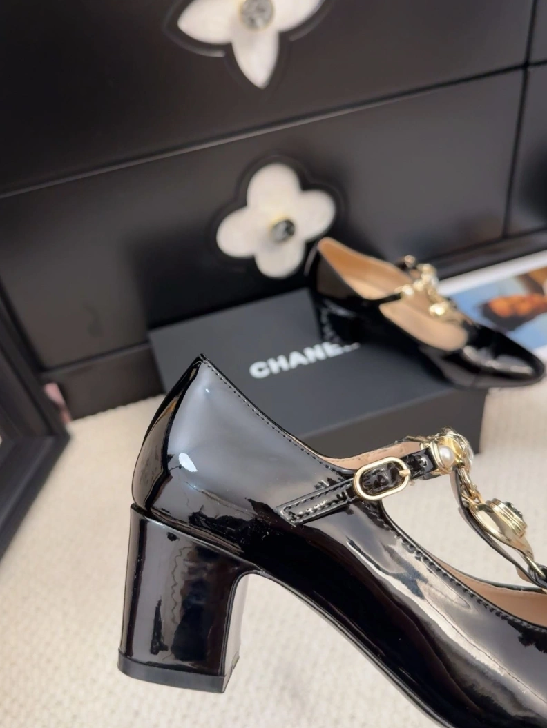 Efficient Chxnxl Flat Shoes 117679