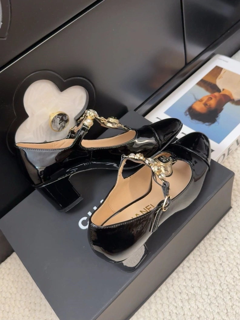 Efficient Chxnxl Flat Shoes 117679