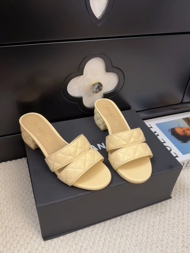 Efficient Chxnxl Flat Shoes 117656