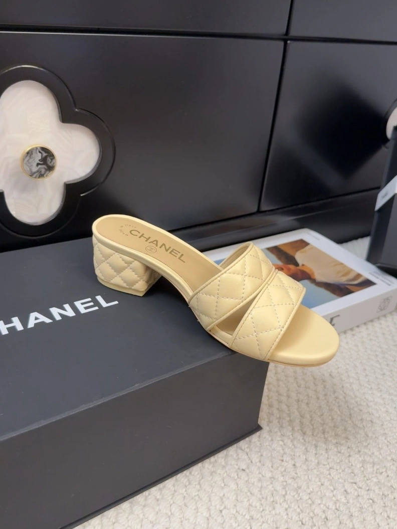 Efficient Chxnxl Flat Shoes 117656