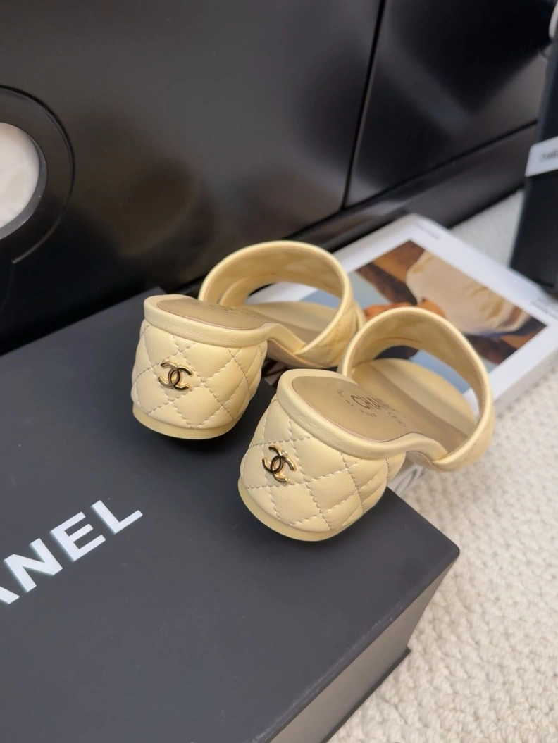 Efficient Chxnxl Flat Shoes 117656