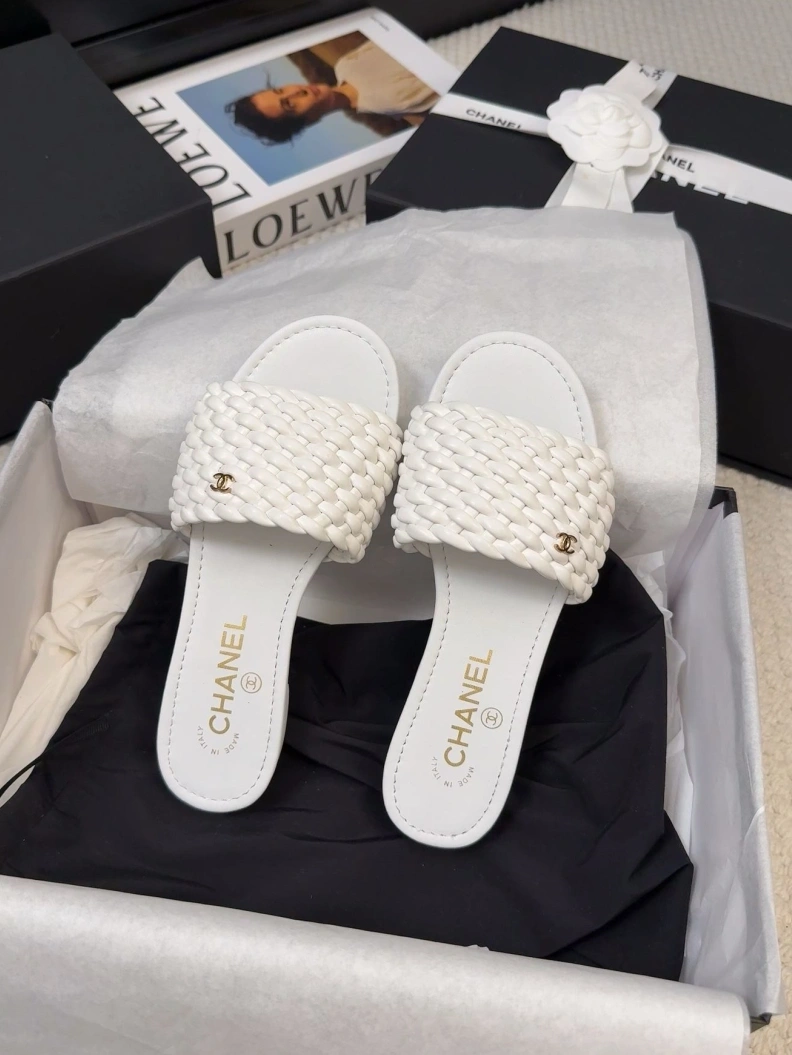 Soft Chxnxl Slippers 117143
