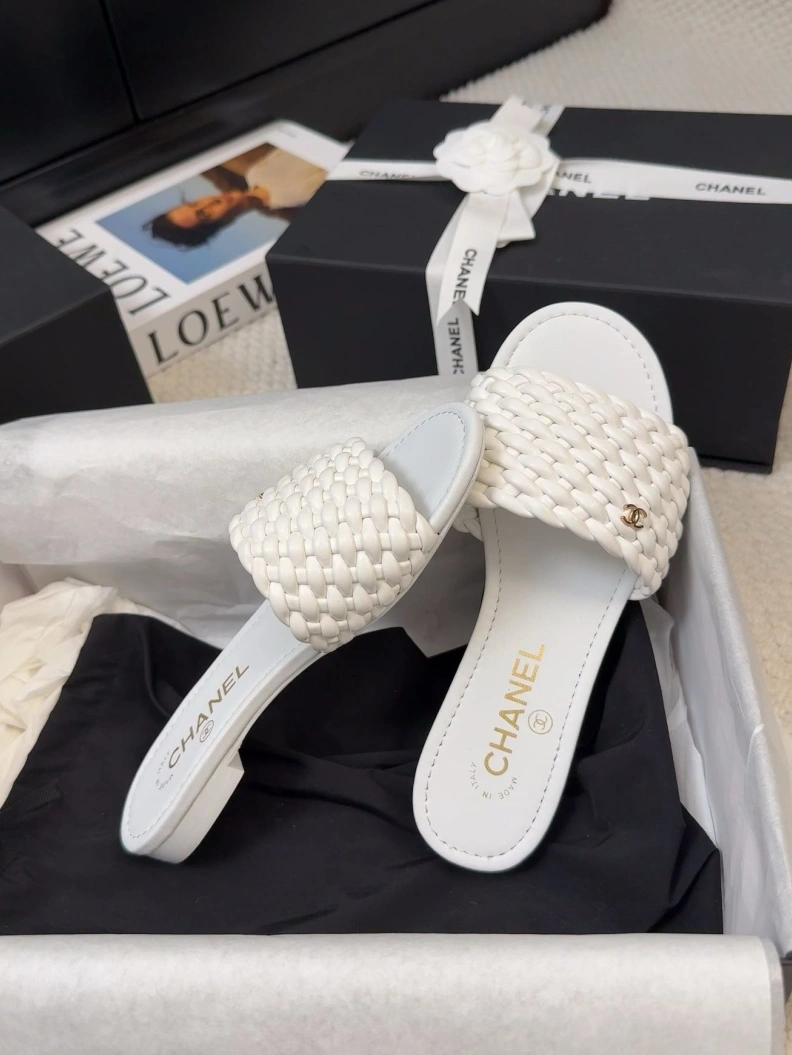 Soft Chxnxl Slippers 117143
