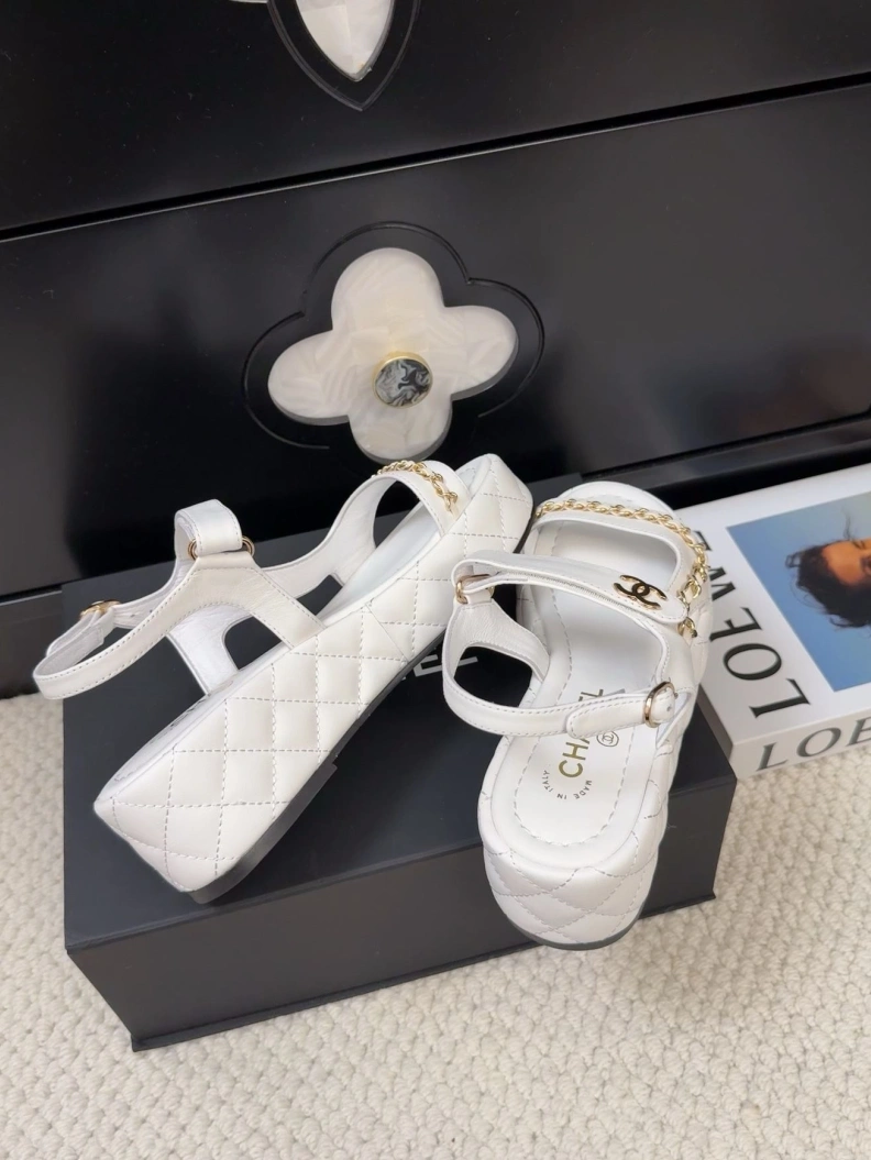 EasyMatch Chxnxl Sandals 117501
