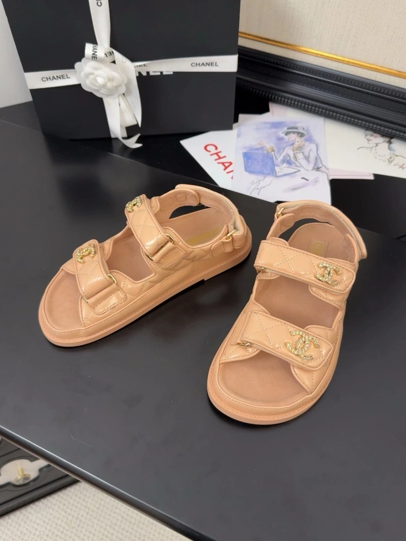 Stylish Chxnxl Sandals 117491