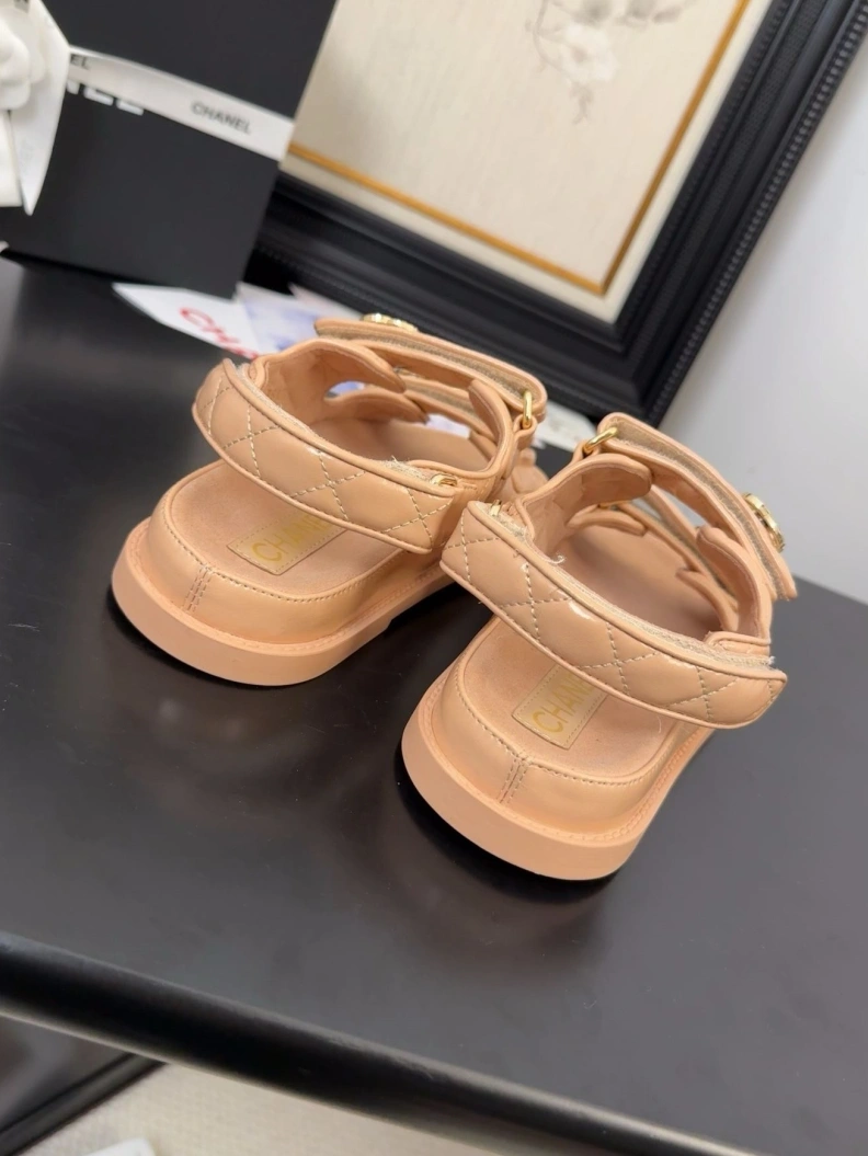 Stylish Chxnxl Sandals 117491