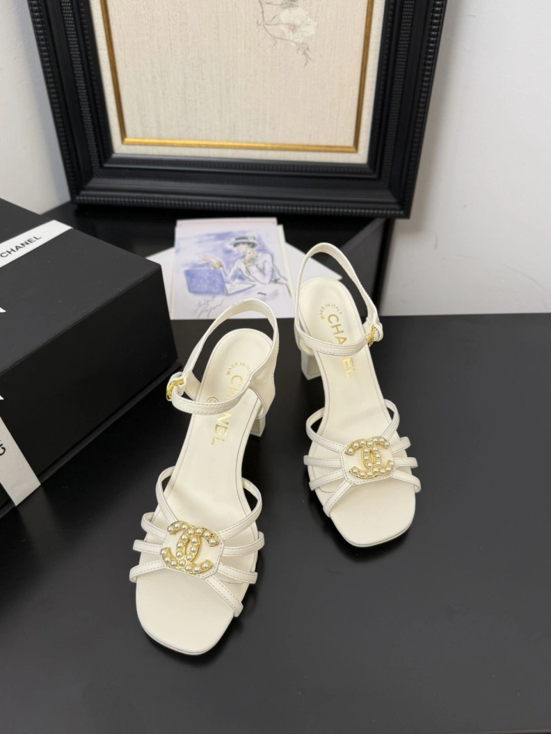 Trendy Chxnxl Sandals 117485
