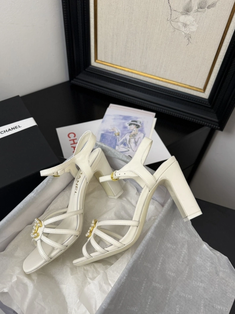 Trendy Chxnxl Sandals 117485