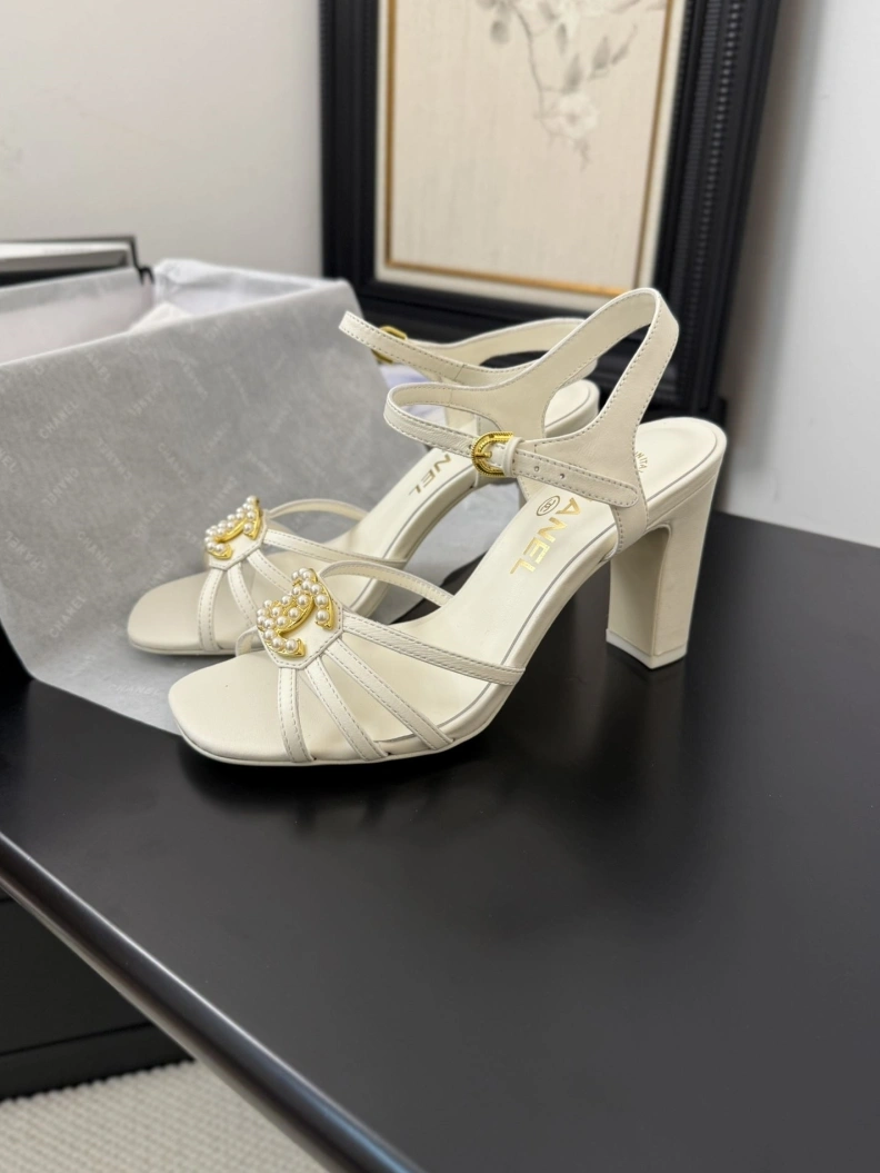 Trendy Chxnxl Sandals 117485