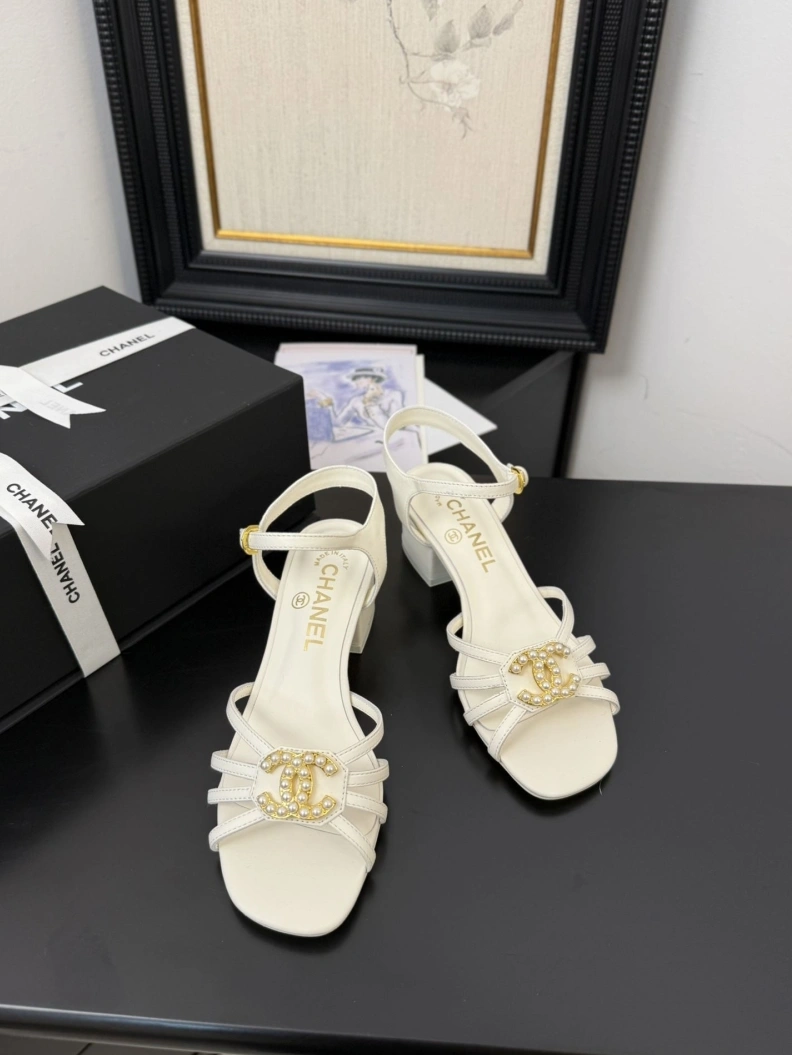 Chxnxl Sandals Vibrant 117488