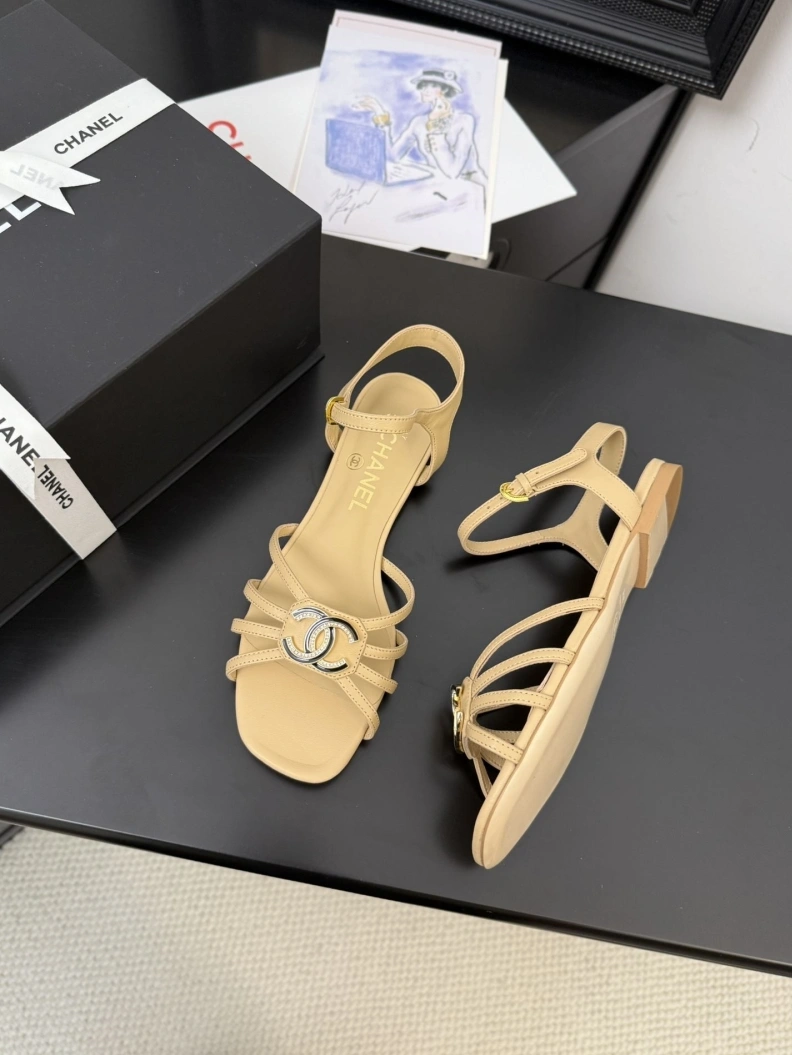 Lightweight Chxnxl Sandals 117483