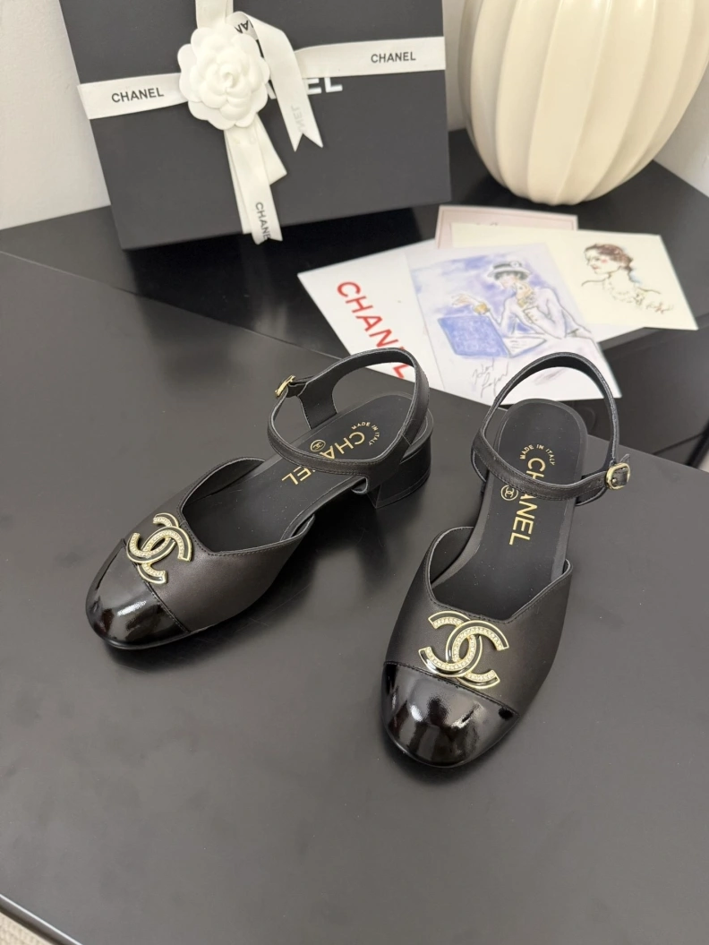 Stylish Chxnxl Sandals 117482