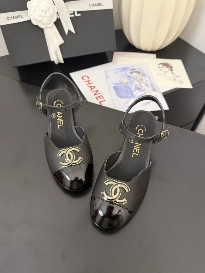 Stylish Chxnxl Sandals 117482