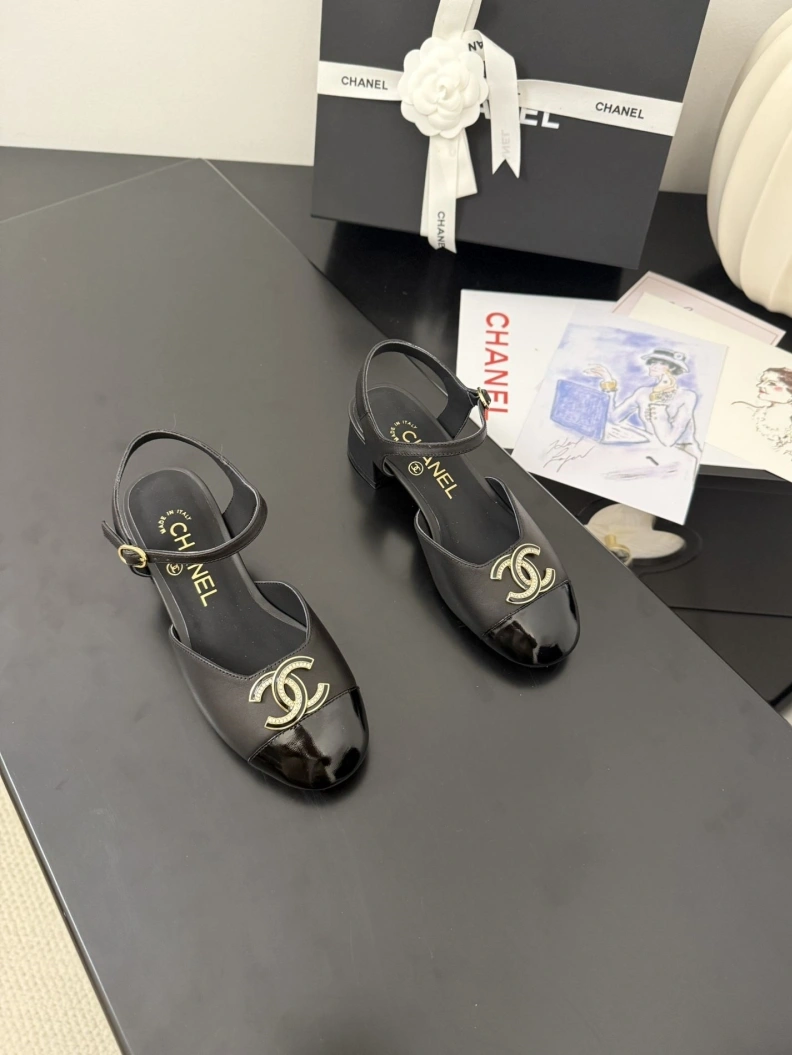 Stylish Chxnxl Sandals 117482