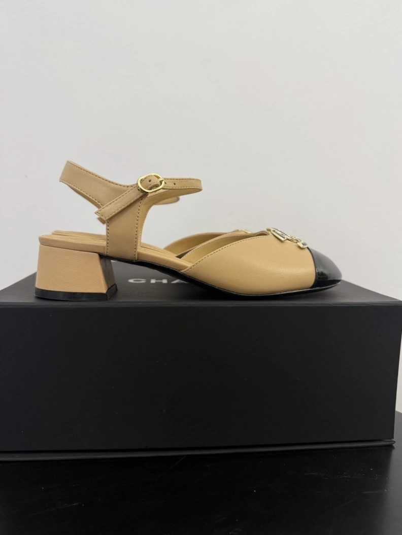 Elegant Chxnxl Sandals 117477