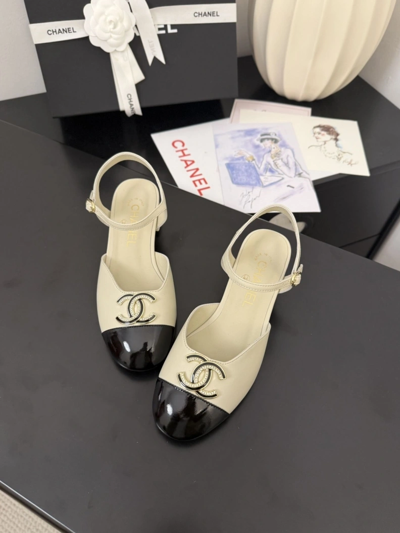 Chxnxl Sandals UrbanStyle 117476