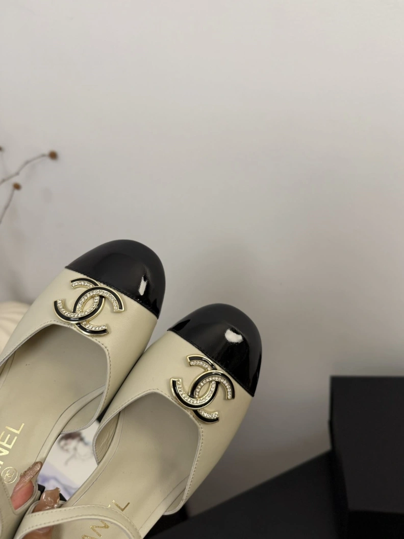 Chxnxl Sandals UrbanStyle 117476