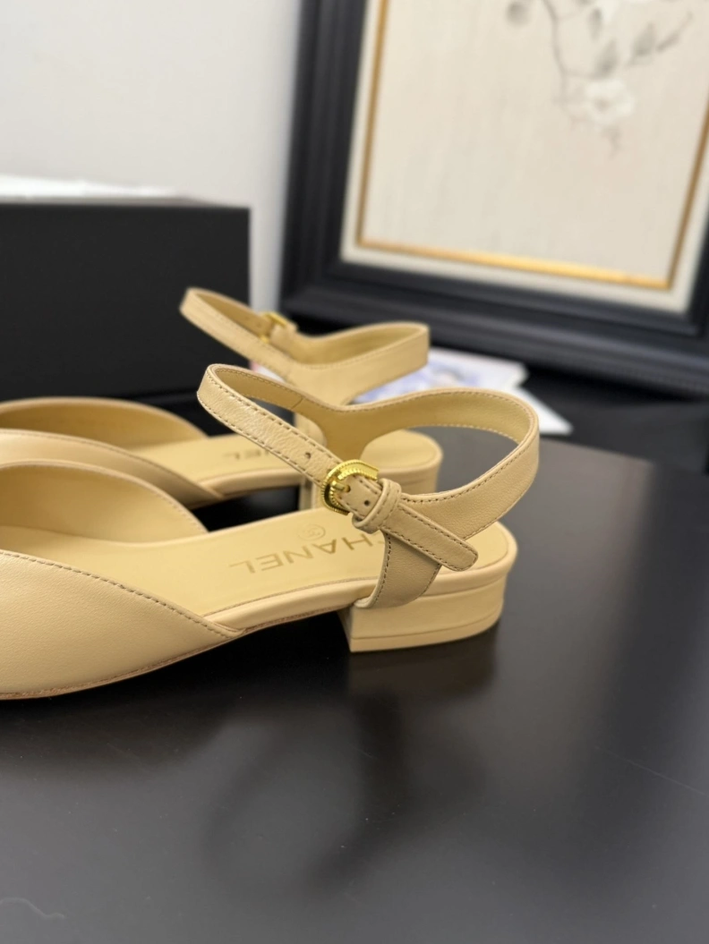 HighQuality Chxnxl Sandals 117474