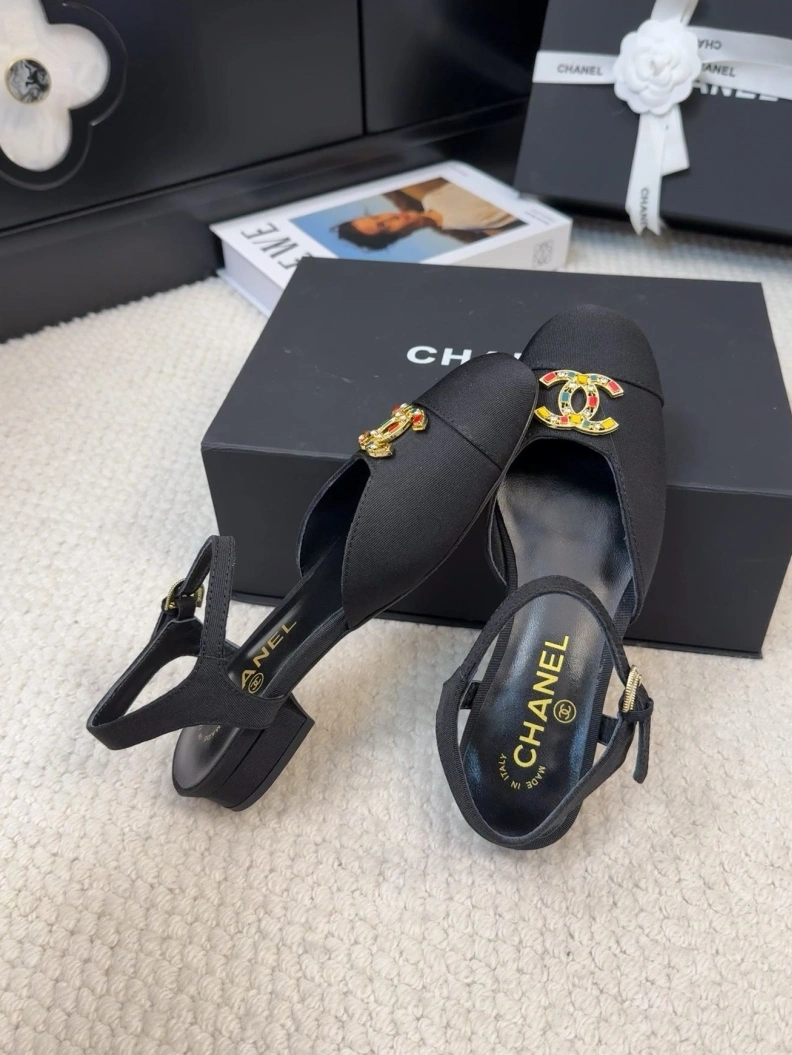 Elegant Chxnxl Sandals 117469