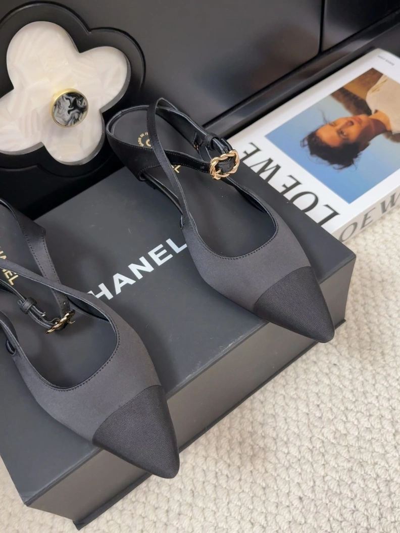 Modern Chxnxl Sandals 117472