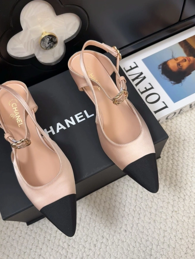 Comfortable Chxnxl Sandals 117467