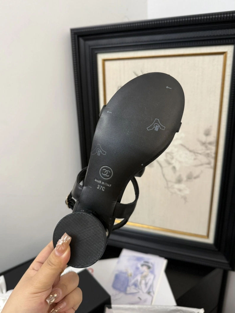 Stylish Chxnxl Sandals 117459
