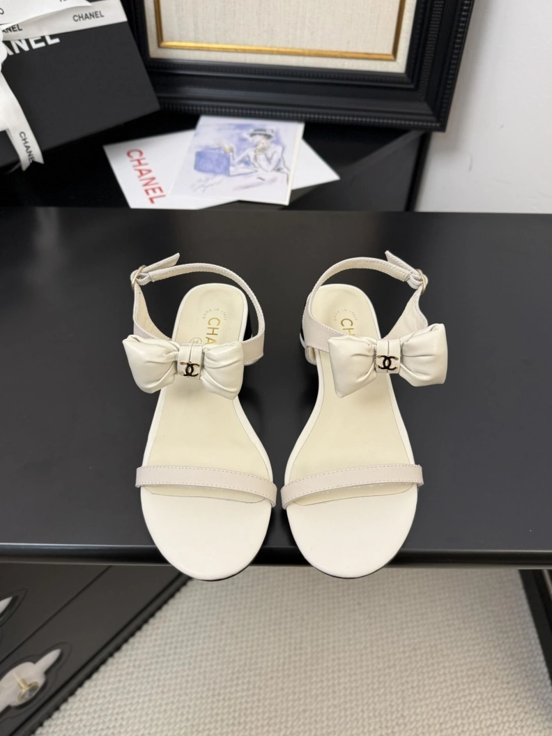 DailyWear Chxnxl Sandals 117456