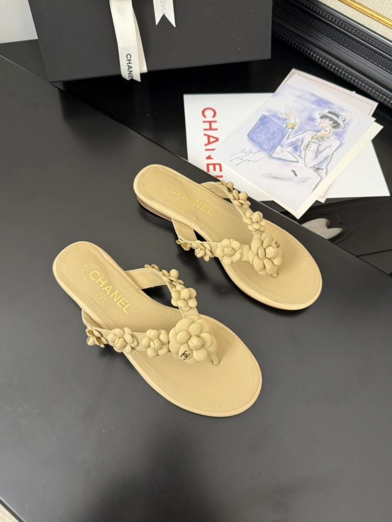 Chxnxl Slippers Bold 117116