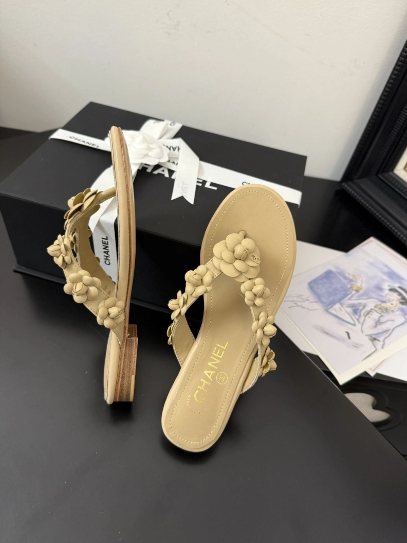 Chxnxl Slippers Bold 117116