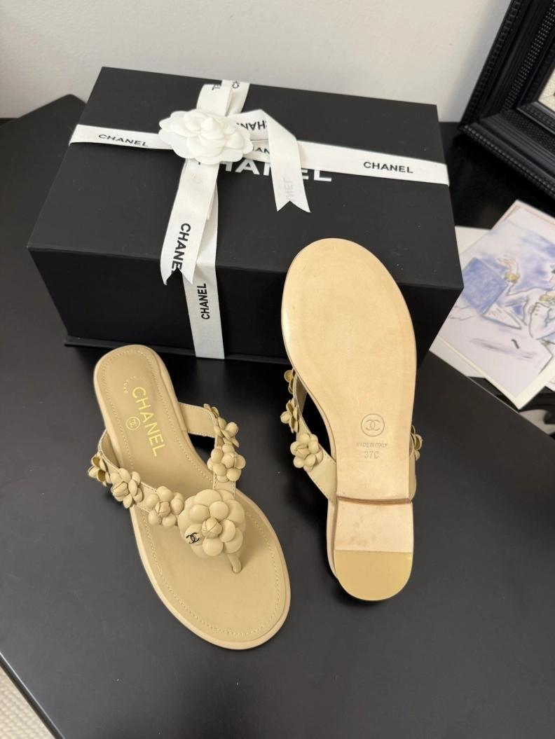 Chxnxl Slippers Bold 117116