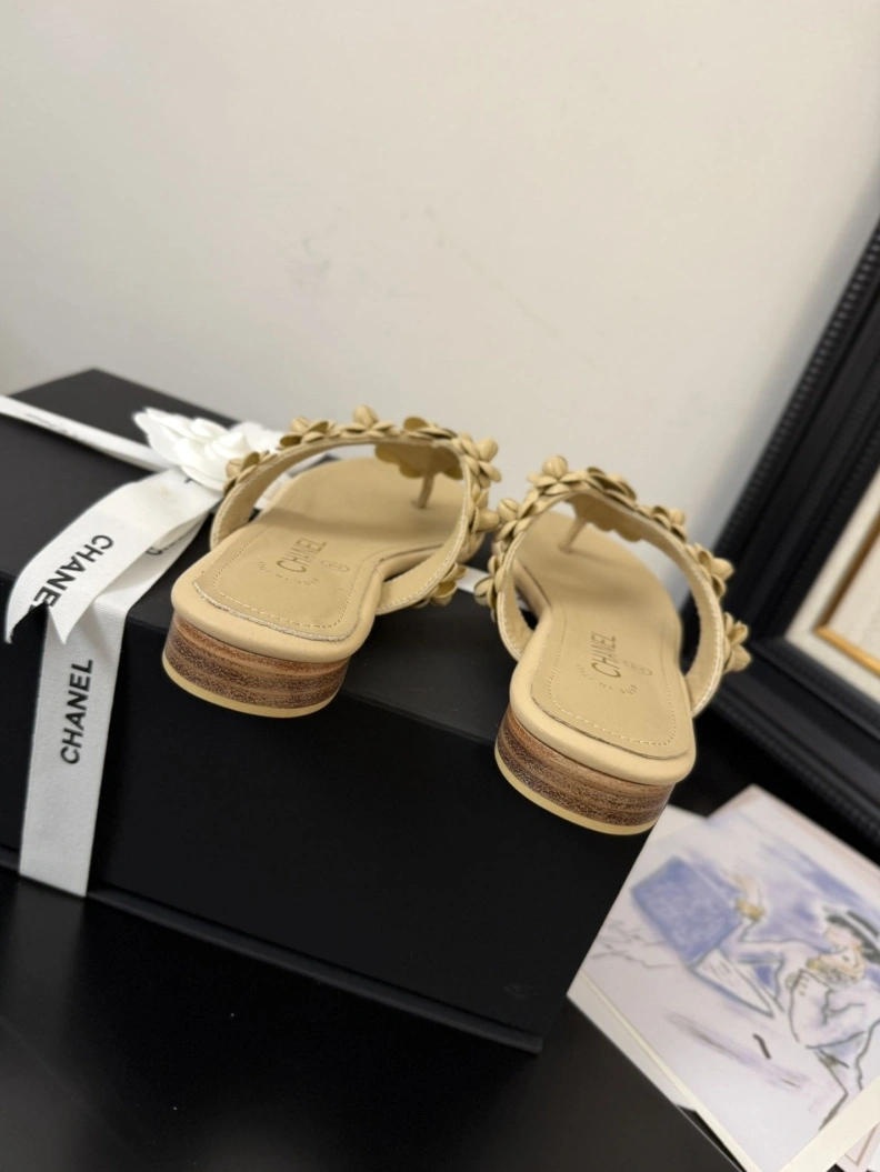 Chxnxl Slippers Bold 117116