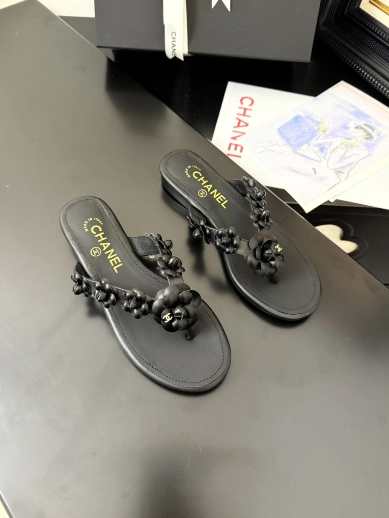 Chxnxl Slippers Vibrant 117106