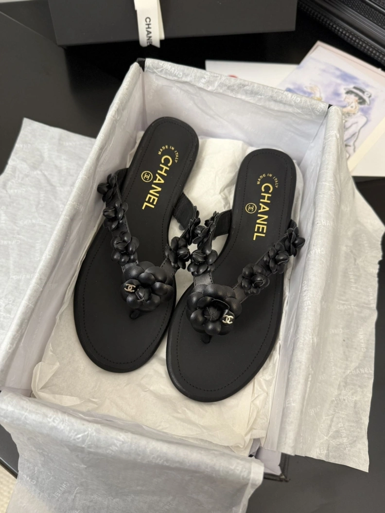 Chxnxl Slippers Vibrant 117106