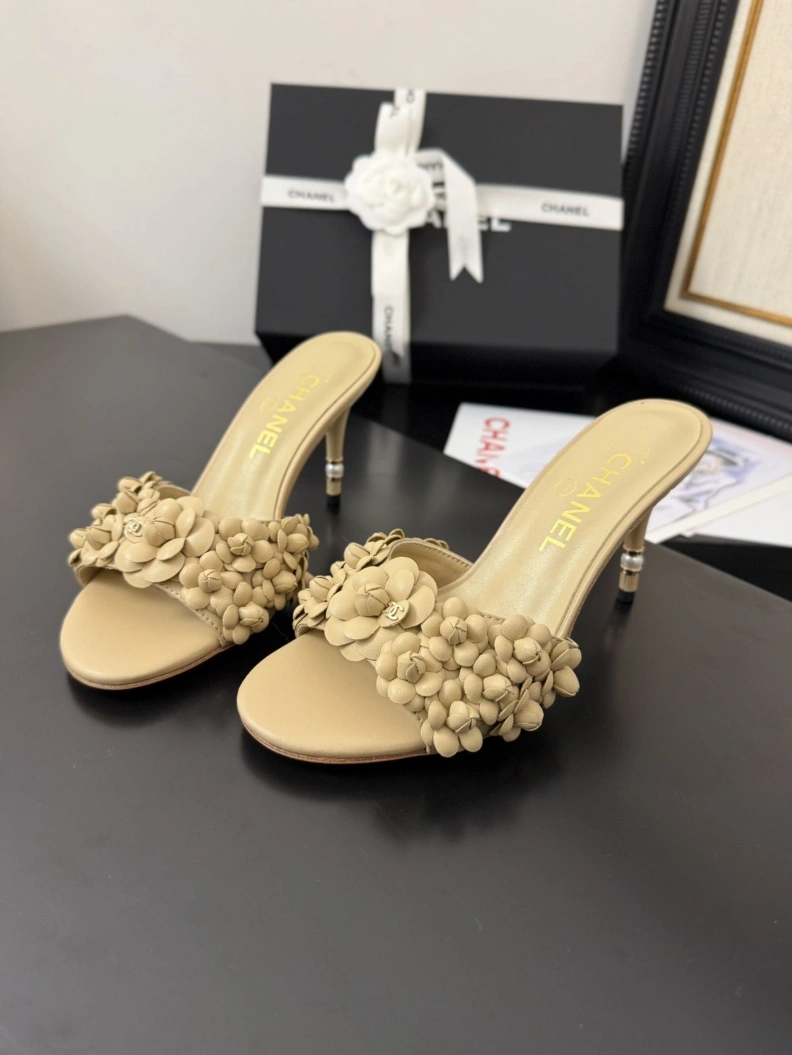 EyeCatching Chxnxl Sandals 117446