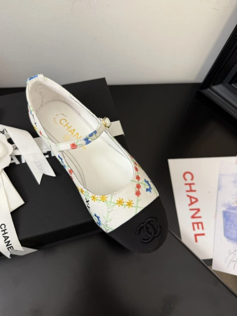 Chxnxl Flat Shoes ModernLook 117650