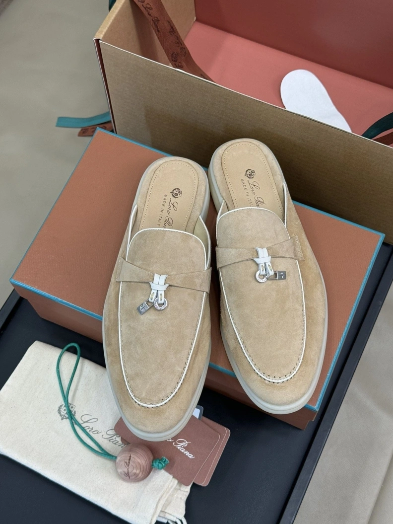 Resilient Othxr Slippers 208258