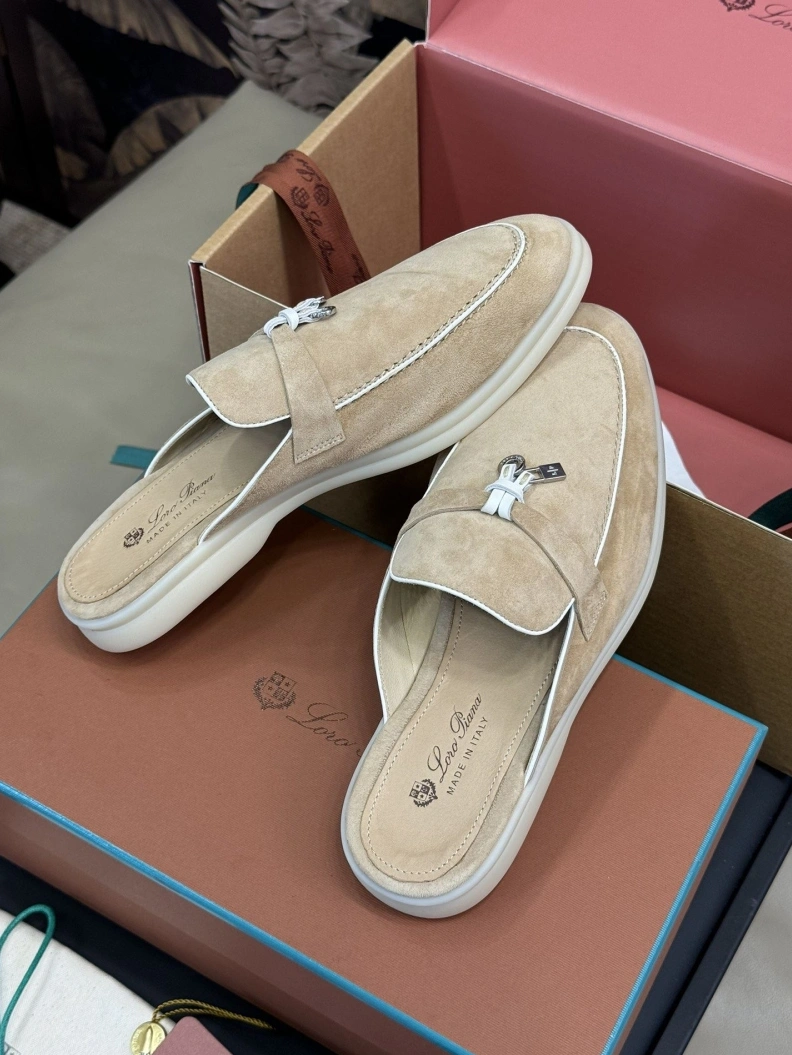 Resilient Othxr Slippers 208258