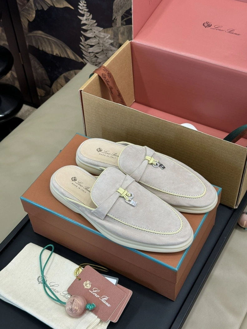 Unique Othxr Slippers 208257