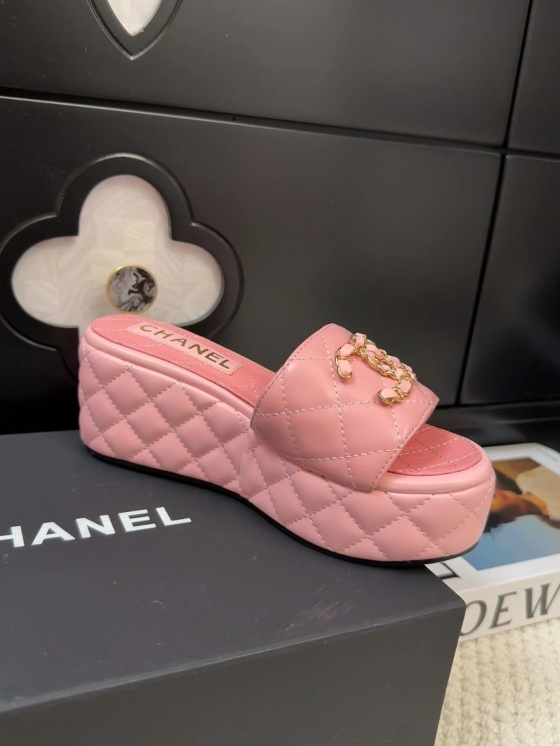 ModernLook Chxnxl Slippers 117109