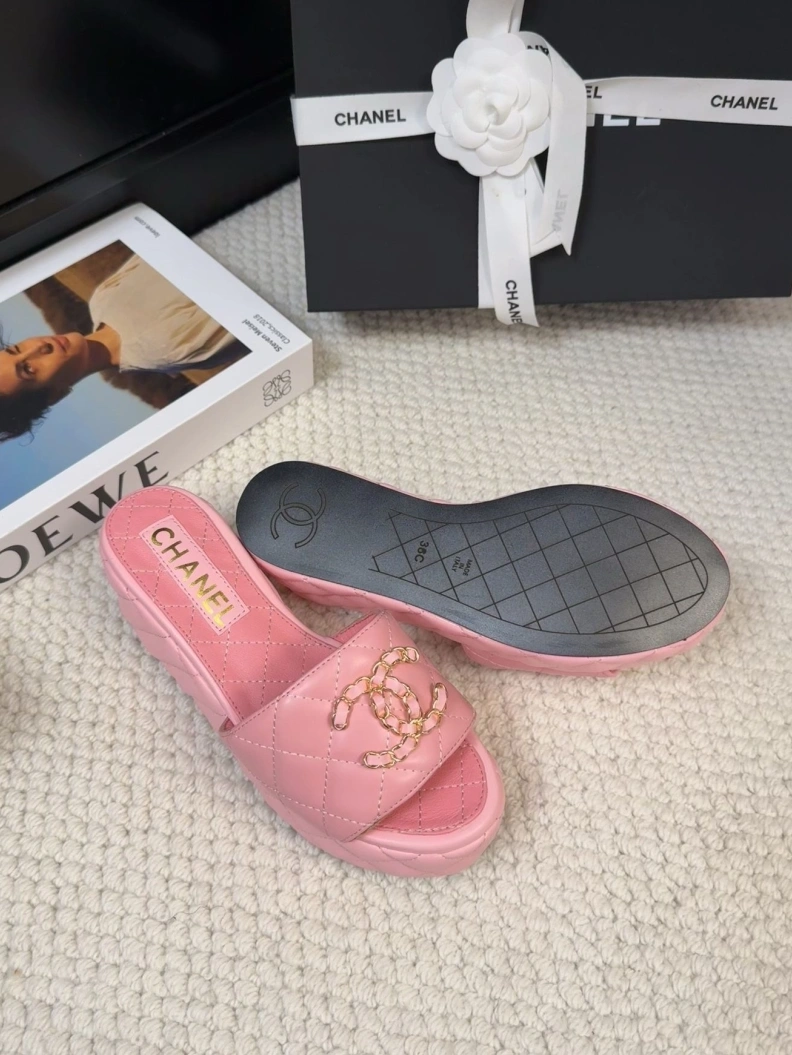 ModernLook Chxnxl Slippers 117109