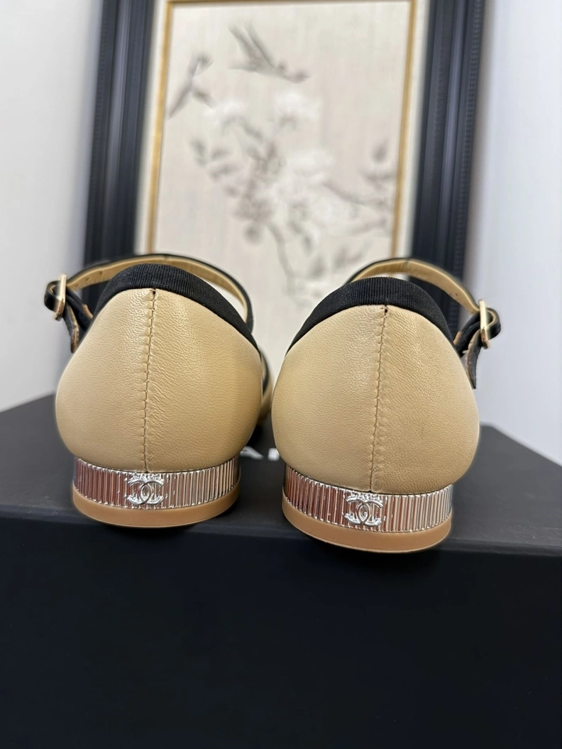 EyeCatching Chxnxl Flat Shoes 117638