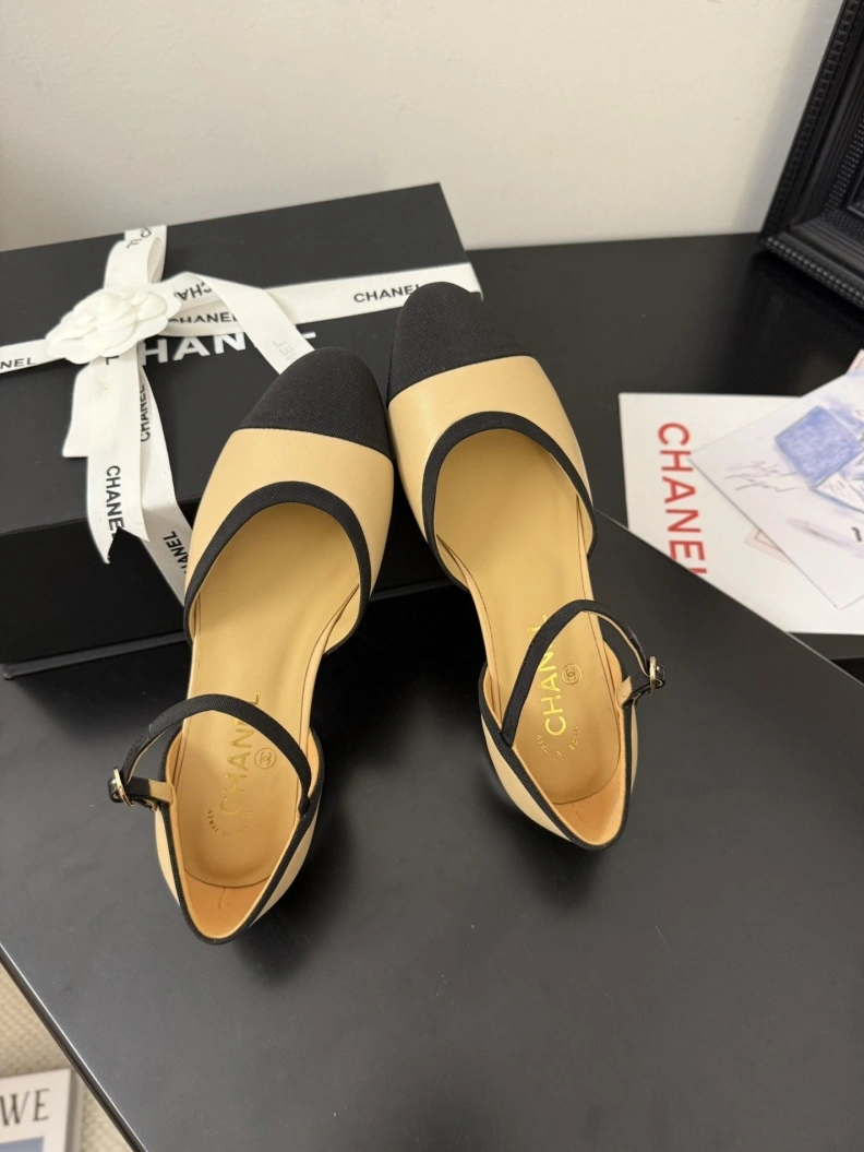 EyeCatching Chxnxl Flat Shoes 117638