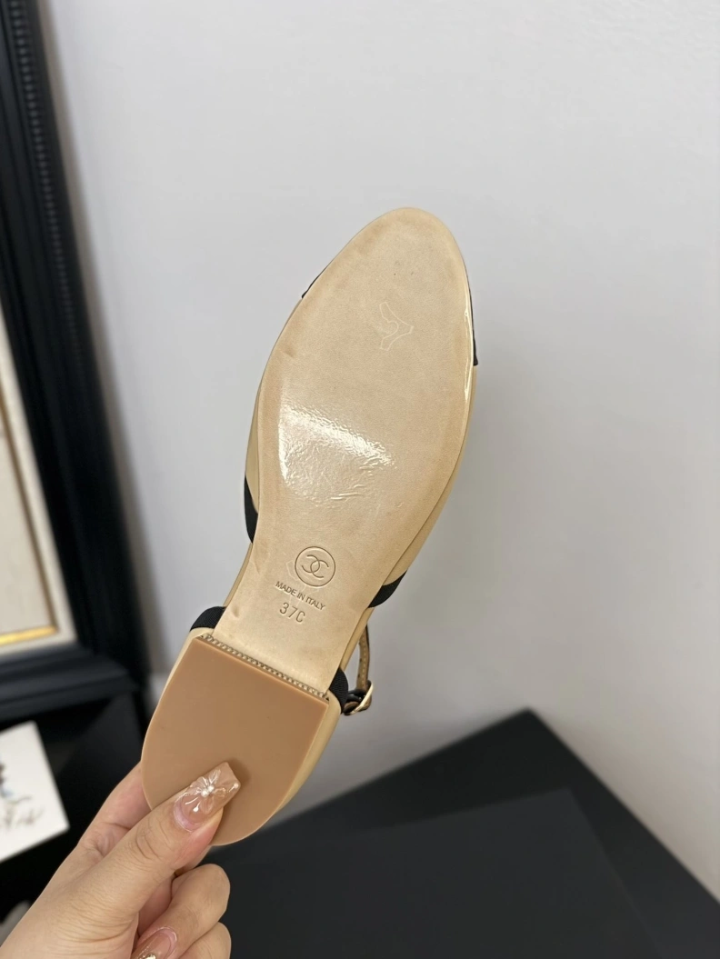 EyeCatching Chxnxl Flat Shoes 117638