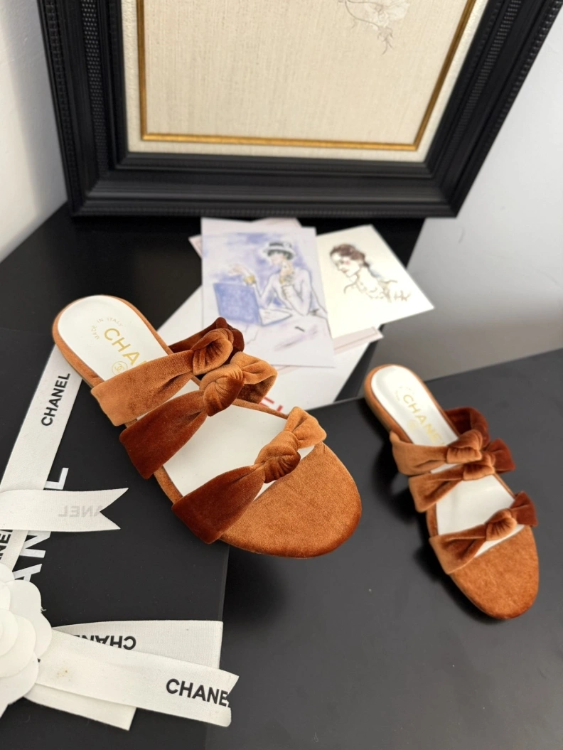 Chxnxl Slippers Unique 117088