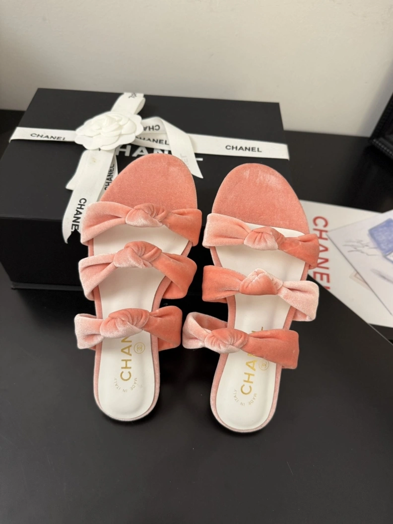 TopPick Chxnxl Slippers 117087