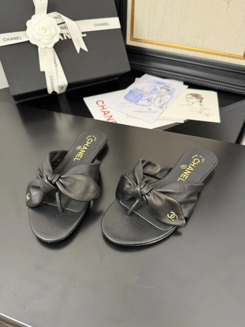 Comfortable Chxnxl Slippers 117091